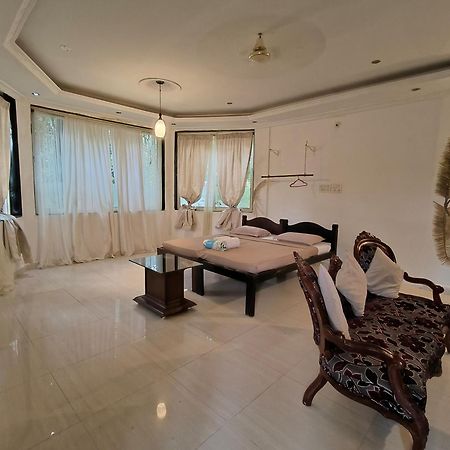 J-House, Spacious Apartments With Balconies, Thalassa 1Min Away 솔림 외부 사진