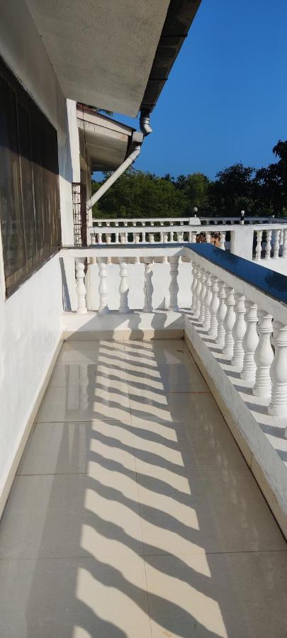 J-House, Spacious Apartments With Balconies, Thalassa 1Min Away 솔림 외부 사진