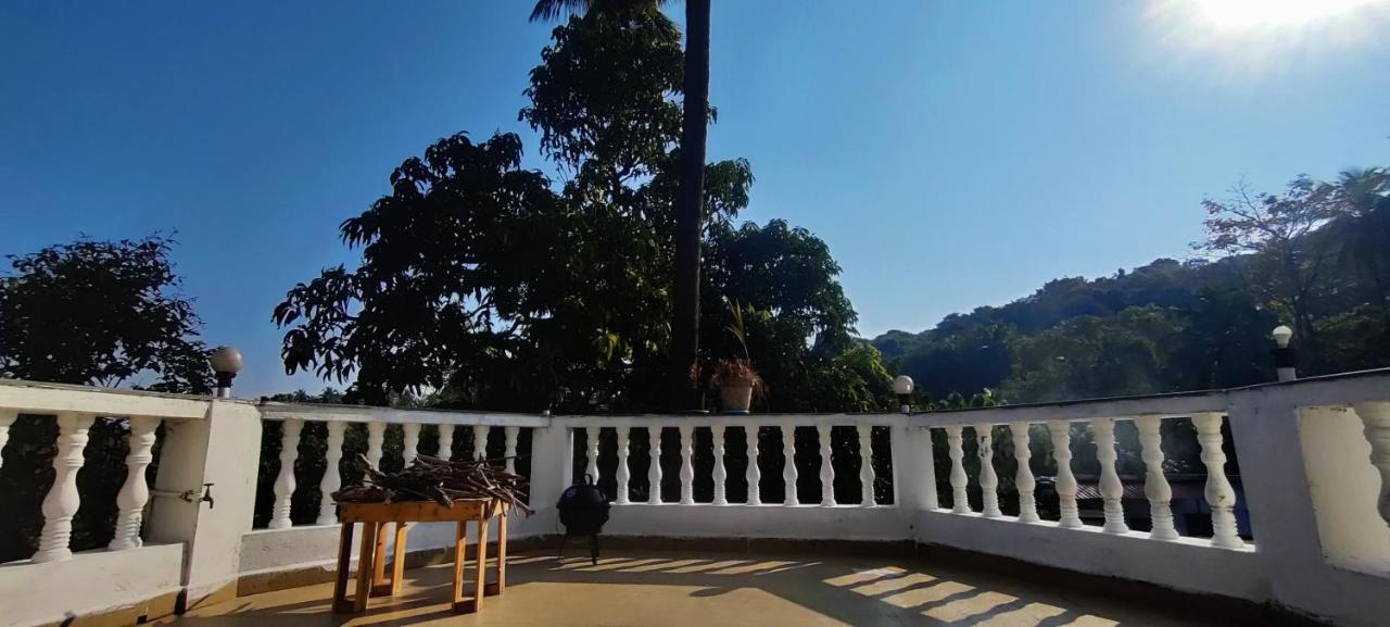 J-House, Spacious Apartments With Balconies, Thalassa 1Min Away 솔림 외부 사진