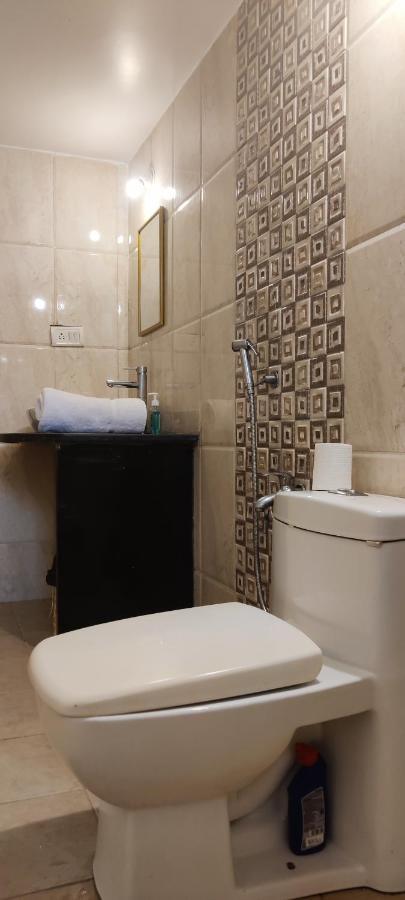 J-House, Spacious Apartments With Balconies, Thalassa 1Min Away 솔림 외부 사진