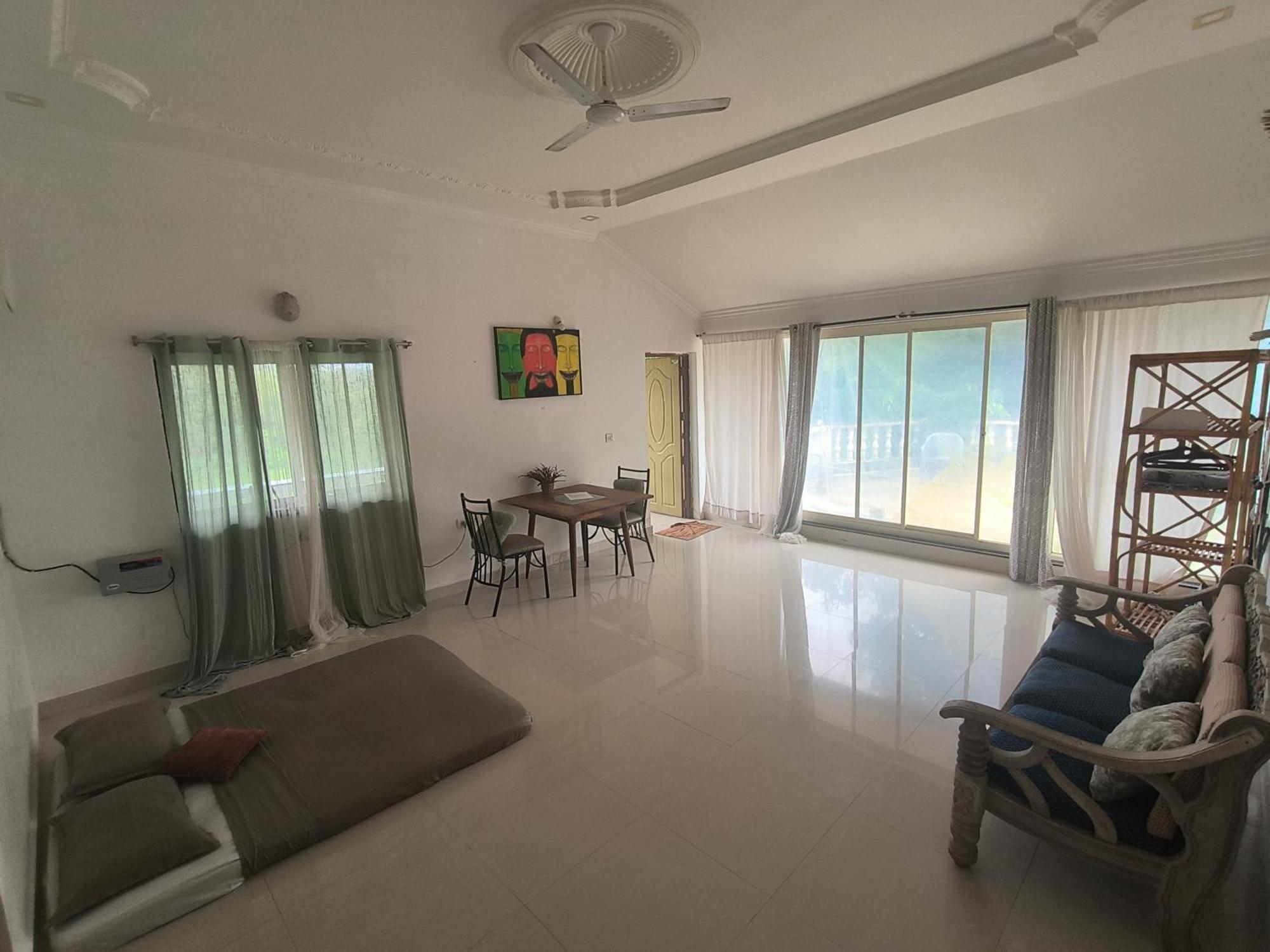 J-House, Spacious Apartments With Balconies, Thalassa 1Min Away 솔림 객실 사진